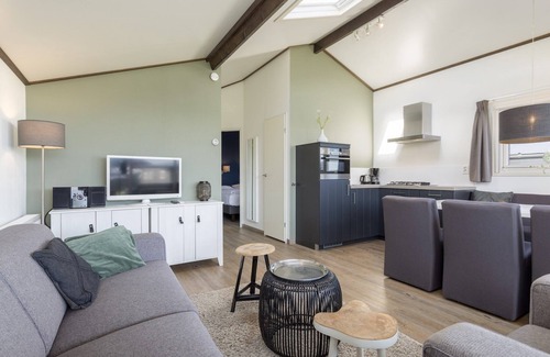 Terkaple House | Modern chalet near Lake Sneek