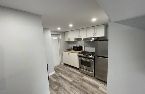 Washington Apartment | Modern Chic Basement in Historic Anacostia, Close to Waterfront, Navy Yard