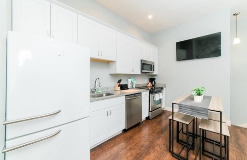 Allegheny-West Apartment | Modern Chic Suite - Amazing Location - GroupStay