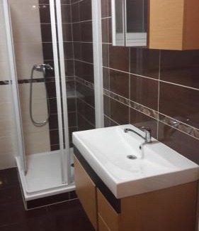 Martin Apartment | Modern city center apartment with private parking