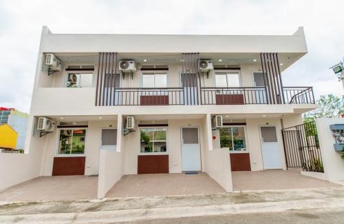Pallocan Apartment | Modern Comfort at Unit 105