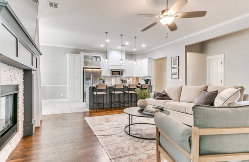 Moore House | Modern Comfort on SE 38th St