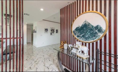 Los Angeles House | Modern comfort private room 1