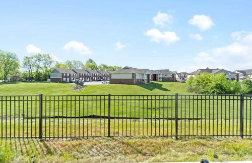 Clarksville House | Modern Comforts in Clarksville