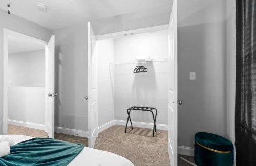 Clarksville House | Modern Comforts in Clarksville