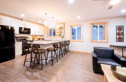 Golden House | Modern Comfy, Convenient New Build