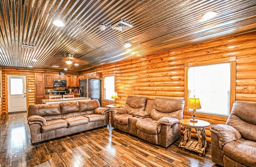 Rocky Top Cabin | Modern constructed cabin close to Windrock trails!