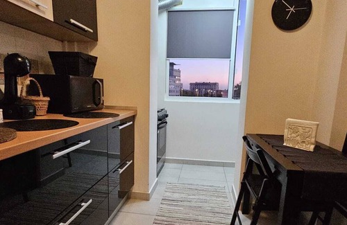 Gara de Nord Apartment | Modern & Cosy Apartment- 5’ to walk away from Victoriei Square