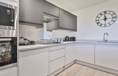 Sheffield House | Modern, Cosy Whole house WiFi close to attractions