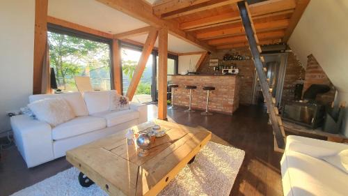 Pecs House | Modern cottage, views and a jacuzzi