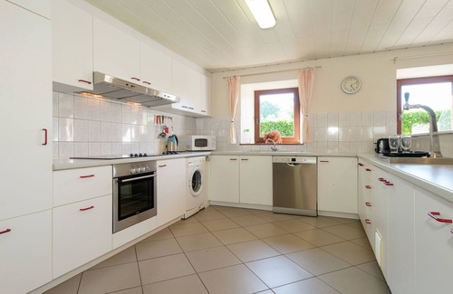 Faymonville Cottage | Modern Cottage with Private Garden in Waimes