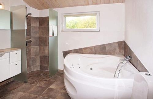 Skaven Strand House | Modern Cottage with Spa - By Traum Ferienwohnungen