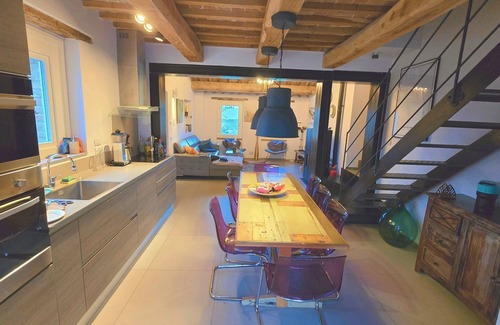 Monterubbiano Apartment | Modern countryhouse! Pool, big terrace & views - mountains & sea - for families!