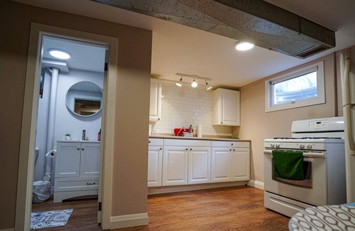 London Apartment | Modern & cozy apartment at a central location with free parking