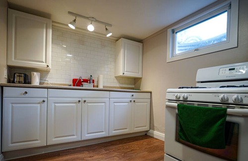 London Apartment | Modern & cozy apartment at a central location with free parking