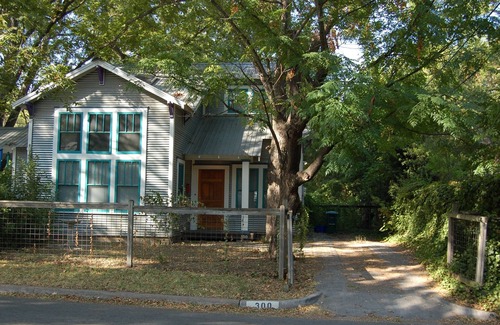 Triangle State House | Modern Craftsman Style House in Hyde Park, Austin