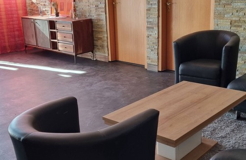 Loffingen Condo | Modern Eingerichtete 3-zi.-ferienwohnung zu Vermieten