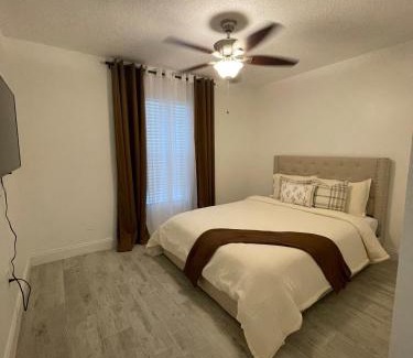 Kissimmee House | Modern Escape in Kissimmee