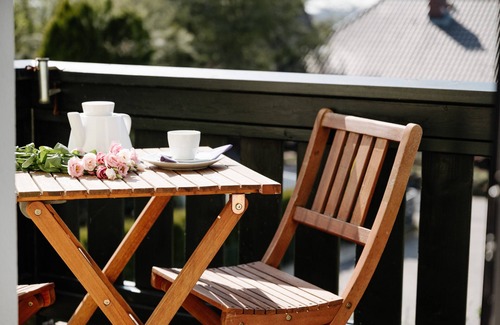 Bak Apartment | Modern family accommodation just 5 minutes from the lake