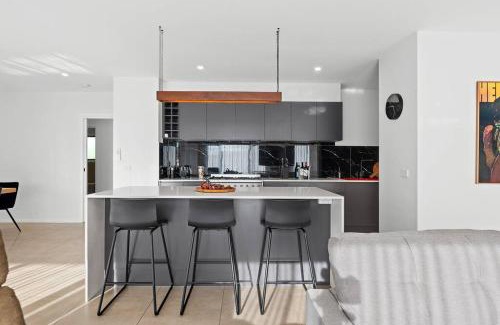 North Batemans Bay House | Modern Family Getaway