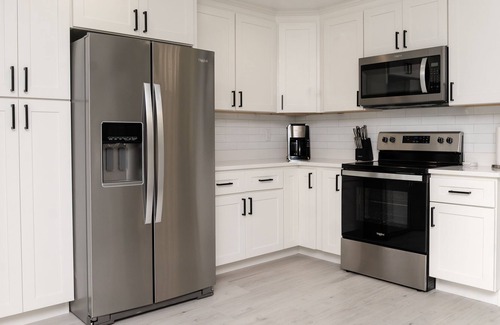 Williston Other | Modern Farm Retreat with endless springs nearby, Family Friendly!