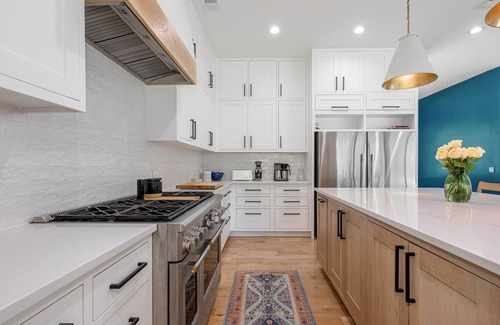 Richardson House | Modern Farmhouse Luxury Home on .5 Acres 12 minutes from Downtown Dallas!