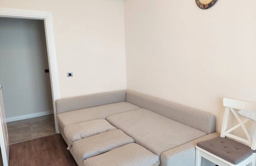 Bayrampasa Apartment | Modern Flat Apt Near City Center (Apt. 49)