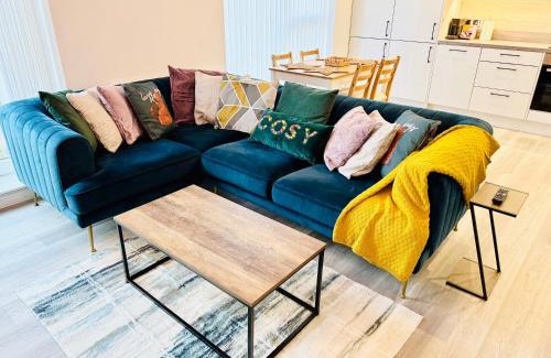 Glasgow Apartment | Modern Flat in Glasgow City FREE Parking & Wifi