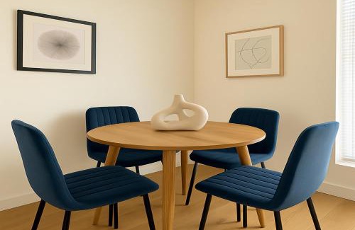 London Borough of Hounslow Apartment | Modern Flat near Heathrow Airport