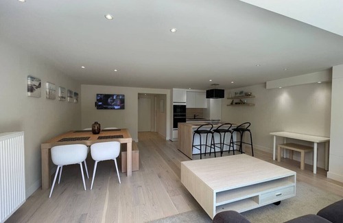 Ostend Condo | Modern flat with garden