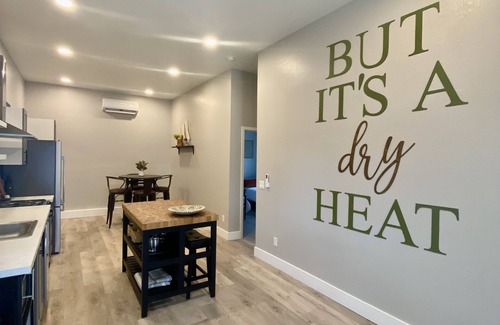 Roadrunner Estates East House | Modern Guest House with Access to Private Pool! Great Central Location!