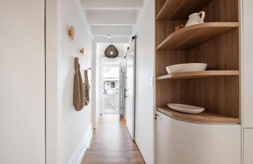 Fitzroy House | Modern Haven in Vibey Fitzroy Walk to shops