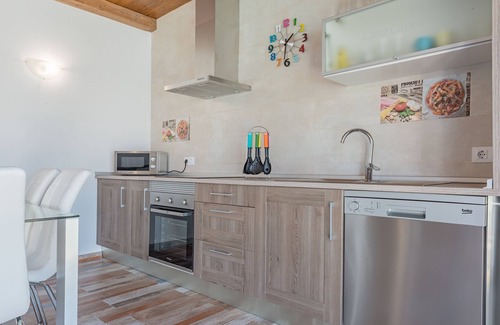 San Ambrosio House | Modern holiday home with pool - Casa Capricho