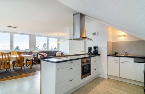 Meersburg Apartment | Modern holiday apartment with lake and Alpine views, Wi-Fi and balcony