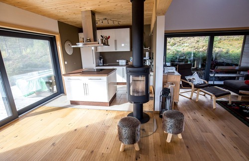 Nissedal House | Modern holiday chalet in the Nissedal am Havrefjell, WLAN, canoe, sauna, barbecue, bathing lake