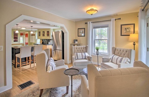Intervale Cottage | Modern Home ~ 2 Mi to Cranmore Mountain Resort!