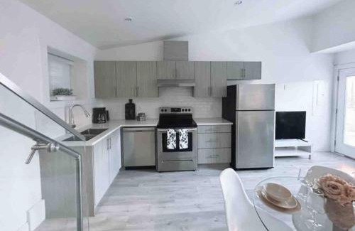Vancouver South House | Modern Home in Vancouver close to Downtown and Airport