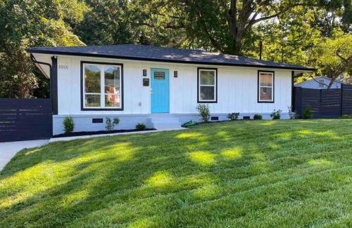 Paw Creek House | Modern Home Near Uptown CLT, Airport and More