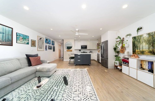 Willmore House | Modern Home - steps from downtown LB!