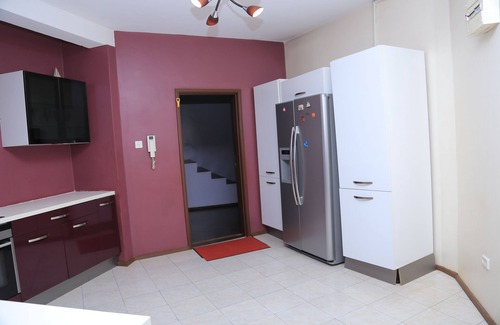 Kireka House | Modern home with a private swimming pool
