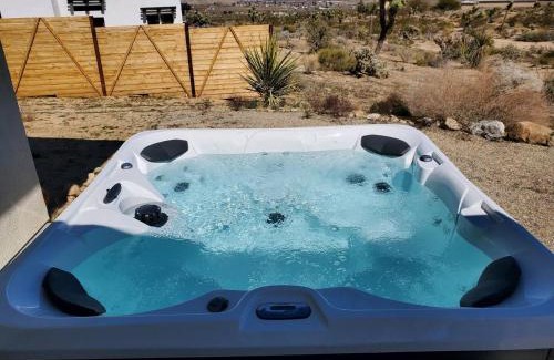 Joshua Tree House | Modern Home with Hot Tub + Open Desert Views + Hammocks + Fire Pit + Game Room