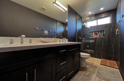 Joshua Tree House | Modern Home with Hot Tub + Open Desert Views + Hammocks + Fire Pit + Game Room
