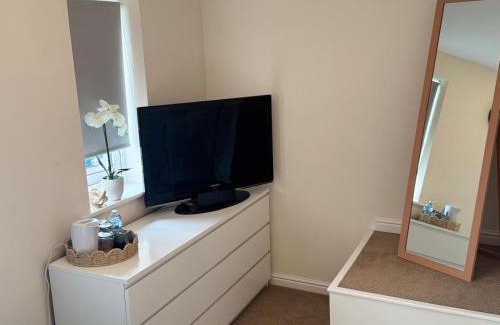 Wolverhampton House | Modern homestay in Wolverhampton