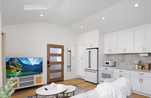 Lucerne - Higuera House | Modern House in Culver City Santa Monica