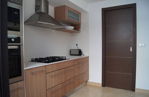 El Roc de Sant Gaieta House | Modern house on the beach with pool and WIFI