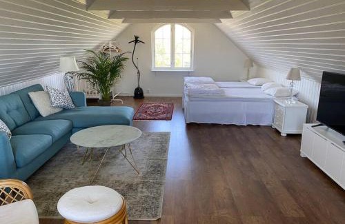 Eldsberga Villa | Modern house, views over the fields 5 min to beach