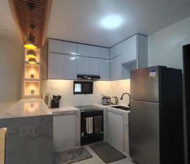 Iba Apartment | Modern house with a mountain view