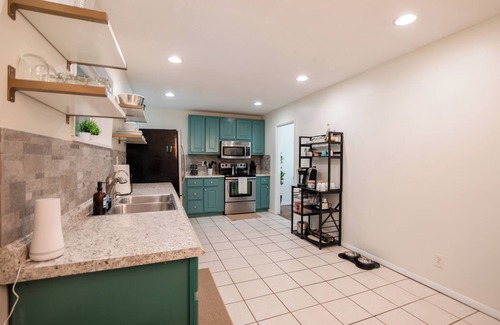 Crestline Heights House | Modern in the Magic City
