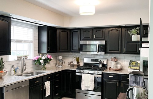 Bowmansdale House | Modern Kid-Friendly Stay, Conveniently Located near MessiahU & Harrisburg