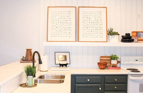 Huddleston Condo | Modern Lake Front Condo | Renovated Professionally | Amenities